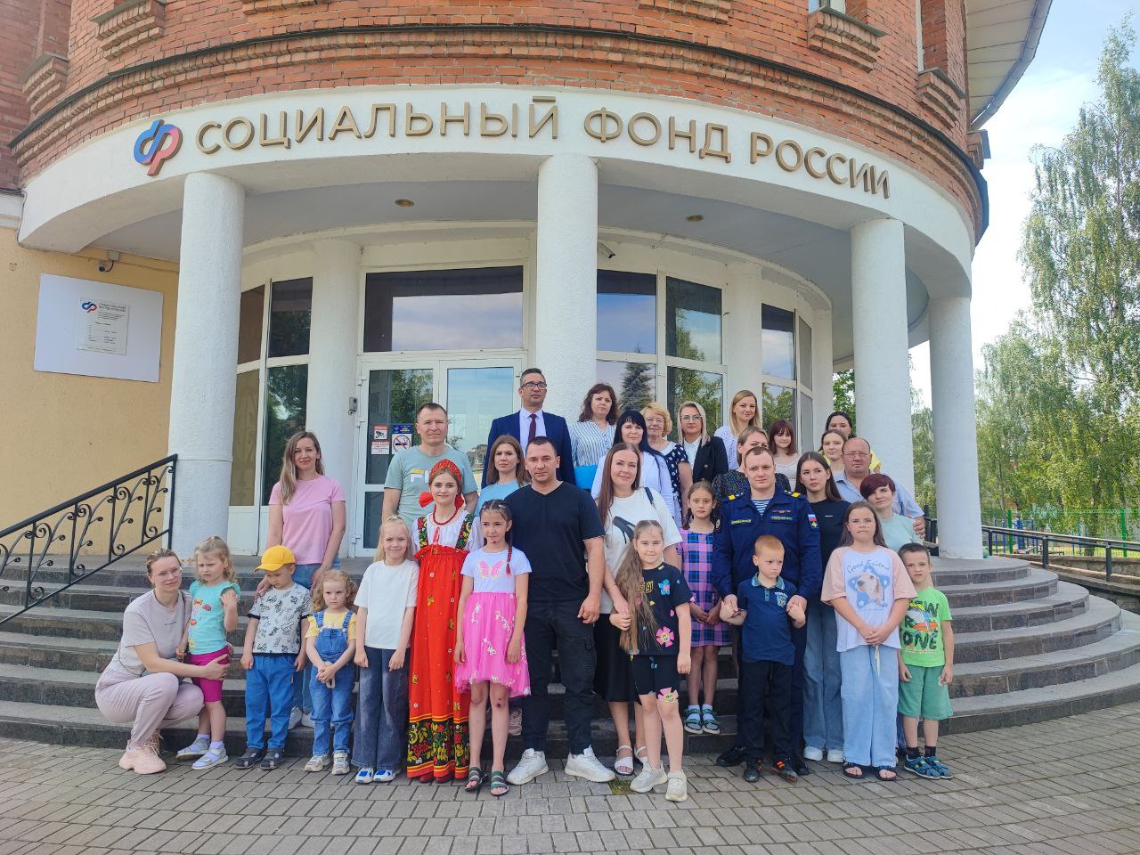 Клиентская служба в Дедовичском районе: В Отделении СФР по Псковской области прошла встреча с участниками специальной военной операции и их семьями.